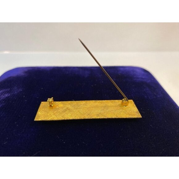 Vintage MAX FACTOR Gold Tone Employee Pin Brooch Rare HTF - Picture 4 of 4